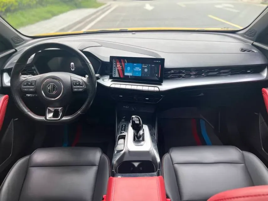 2022 MG 5 1.5T 173HP L4 7DCT,autocango,china used car exporter,china ev exporter,chinese used car exporter,chinese used ev exporter