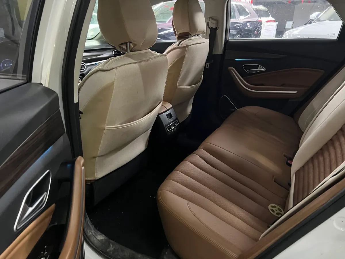 2019 BeiJing Auto U7 1.5T 150HP L4 CVT,autocango,china used car exporter,china ev exporter,chinese used car exporter,chinese used ev exporter