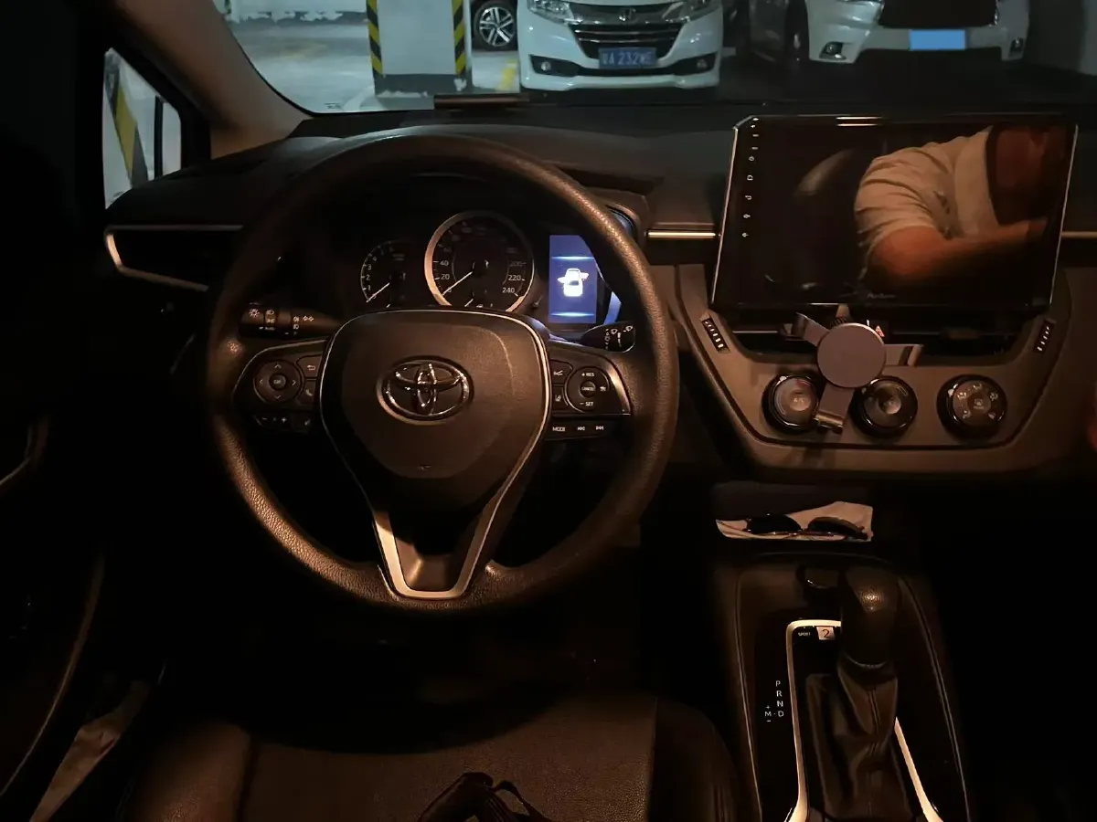 2021 Toyota Corolla 1.2T 116HP L4 CVT,autocango,china used car exporter,china ev exporter,chinese used car exporter,chinese used ev exporter