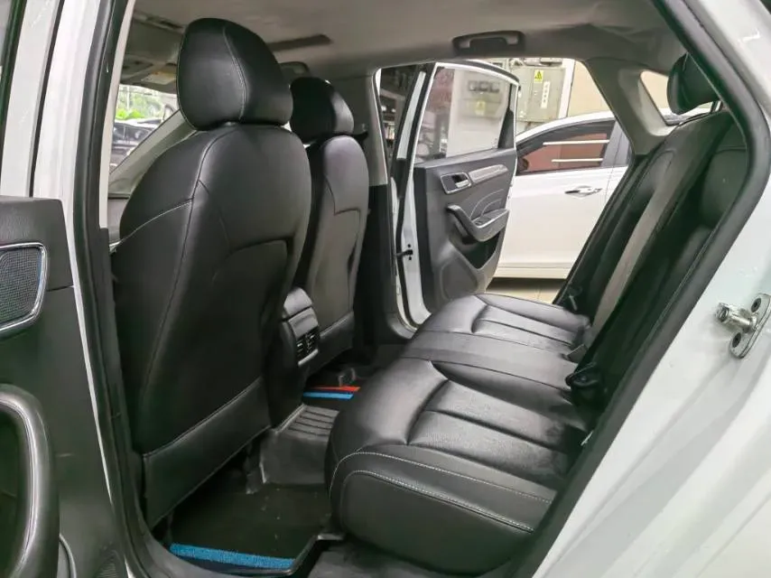 2017 Roewe i6 1.0T 125HP L3 2AT PHEV,autocango,china used car exporter,china ev exporter,chinese used car exporter,chinese used ev exporter