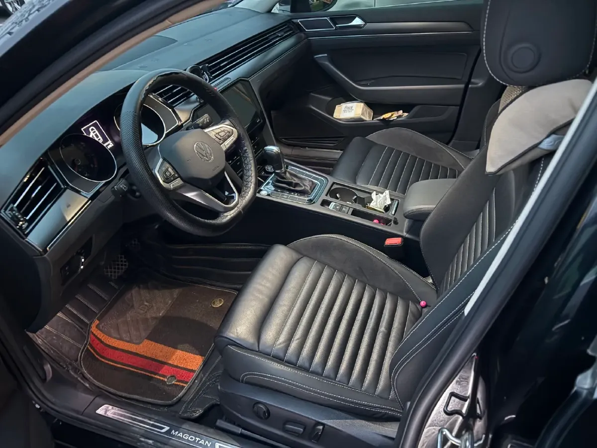 2020 Volkswagen Magotan 2.0T 186HP L4 7DCT,autocango,china used car exporter,china ev exporter,chinese used car exporter,chinese used ev exporter