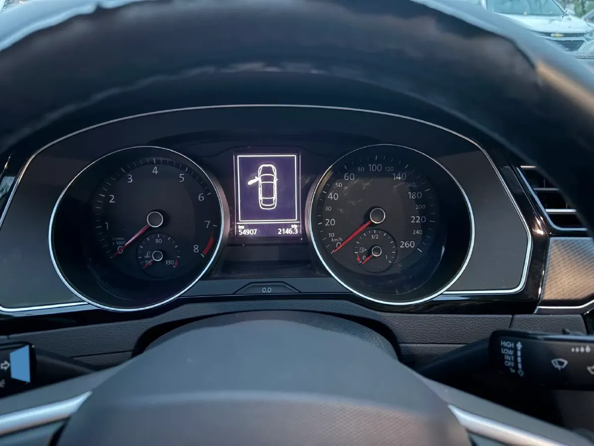 2020 Volkswagen Magotan 2.0T 186HP L4 7DCT,autocango,china used car exporter,china ev exporter,chinese used car exporter,chinese used ev exporter