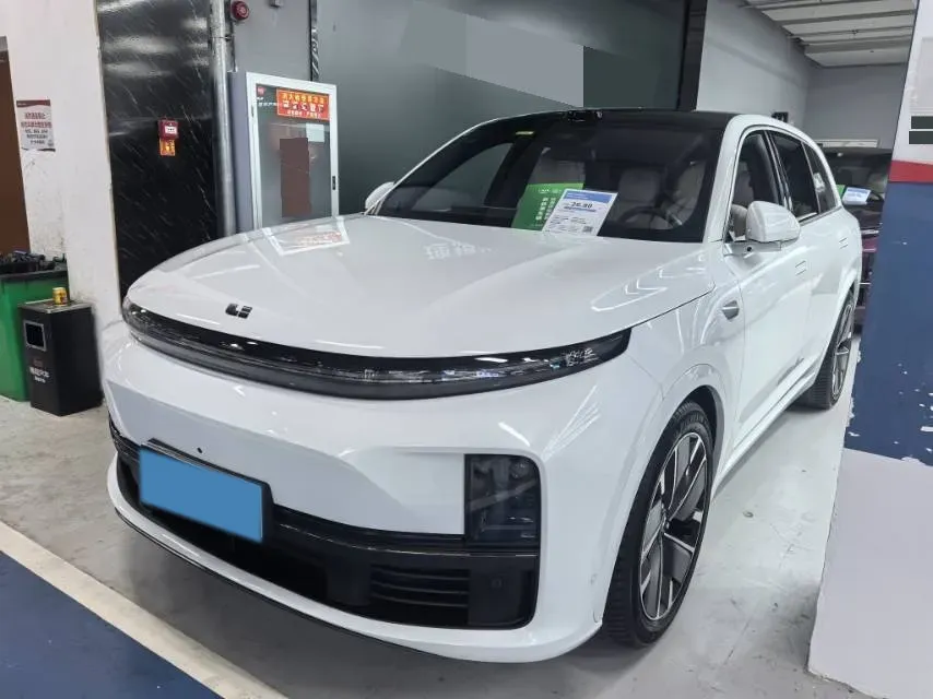 2025 Li L7 Range Extended 154HP REEV,autocango,china used car exporter,china ev exporter,chinese used car exporter,chinese used ev exporter