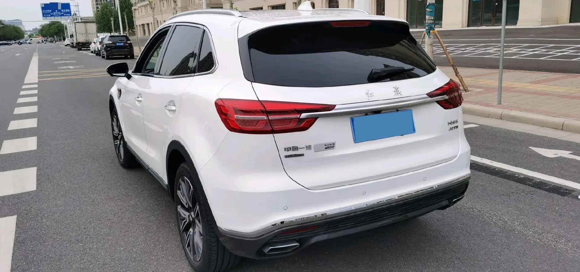 2022 HongQi HS5 2.0T 224HP L4 6AT,autocango,china used car exporter,china ev exporter,chinese used car exporter,chinese used ev exporter