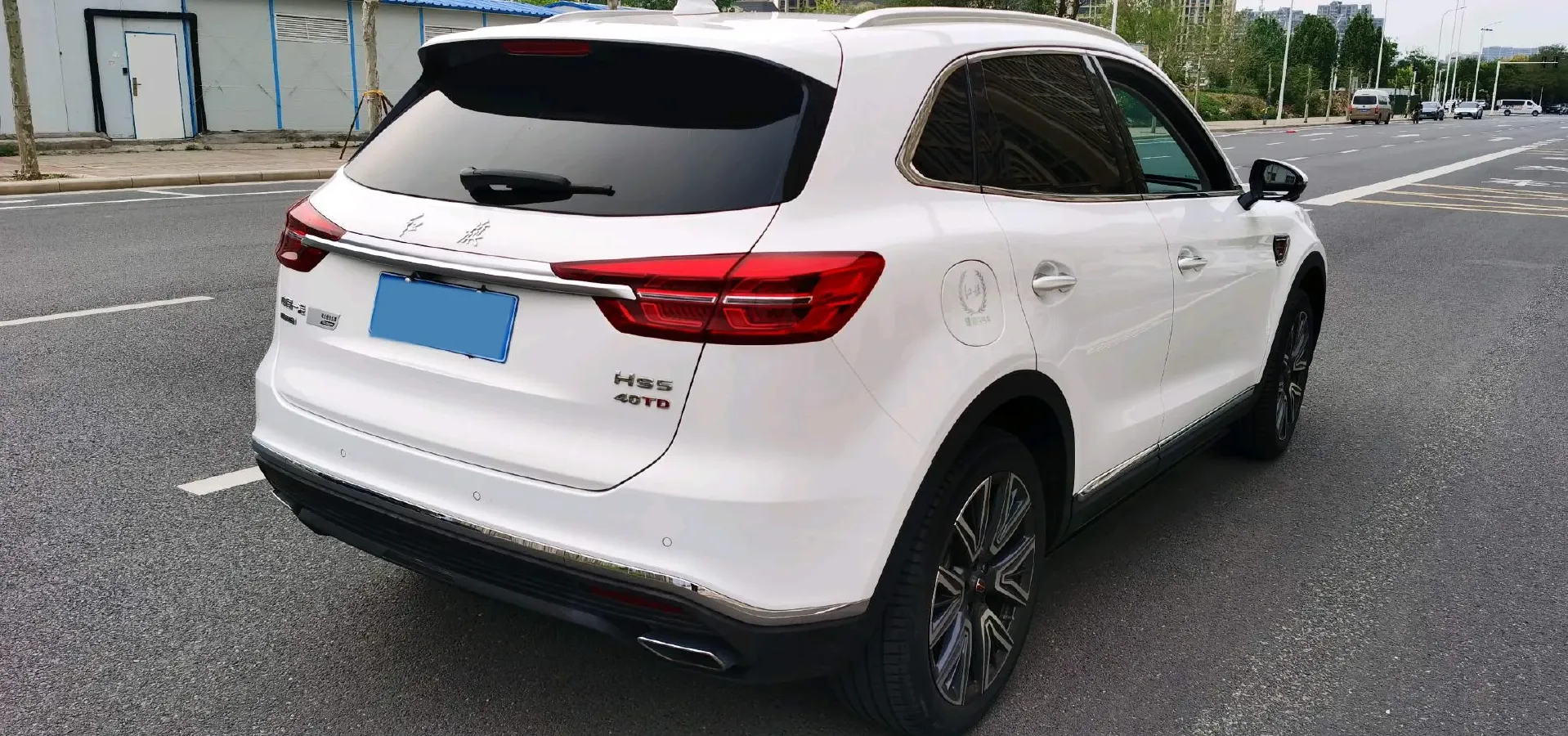 2022 HongQi HS5 2.0T 224HP L4 6AT,autocango,china used car exporter,china ev exporter,chinese used car exporter,chinese used ev exporter