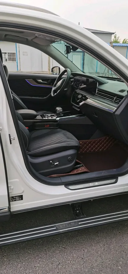 2022 HongQi HS5 2.0T 224HP L4 6AT,autocango,china used car exporter,china ev exporter,chinese used car exporter,chinese used ev exporter