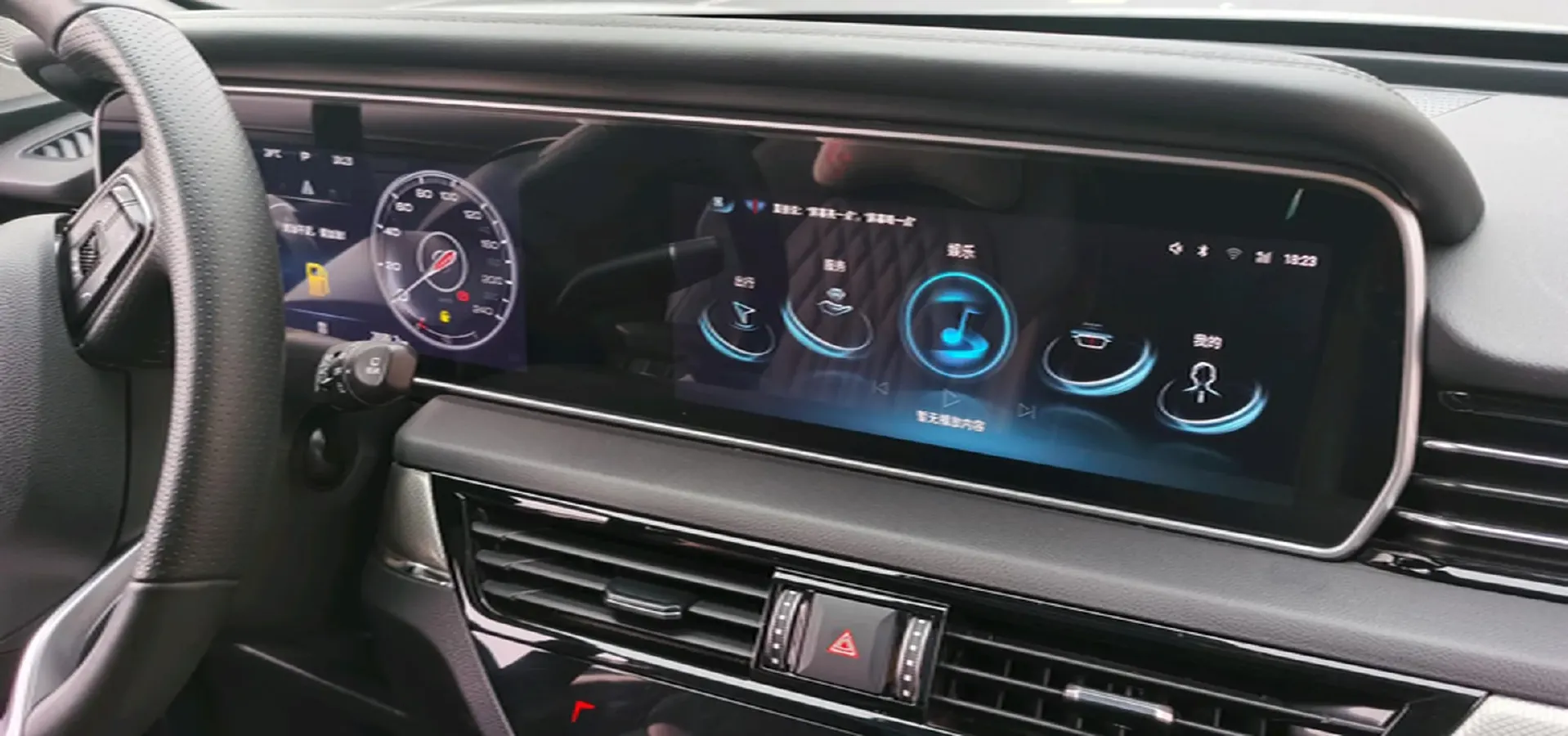 2022 HongQi HS5 2.0T 224HP L4 6AT,autocango,china used car exporter,china ev exporter,chinese used car exporter,chinese used ev exporter