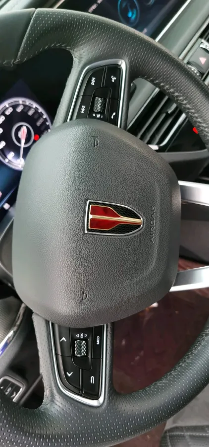 2022 HongQi HS5 2.0T 224HP L4 6AT,autocango,china used car exporter,china ev exporter,chinese used car exporter,chinese used ev exporter