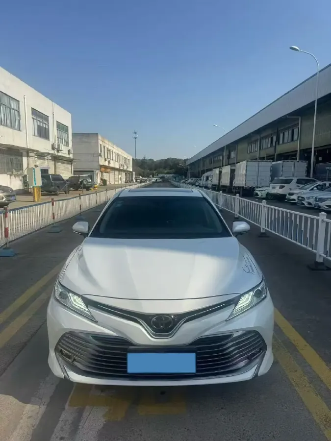 2019 Toyota Camry 2.0L 178HP L4 CVT,autocango,china used car exporter,china ev exporter,chinese used car exporter,chinese used ev exporter