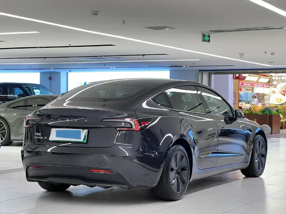 2025 Tesla Model 3 BEV 62.5KWH,autocango,china used car exporter,china ev exporter,chinese used car exporter,chinese used ev exporter
