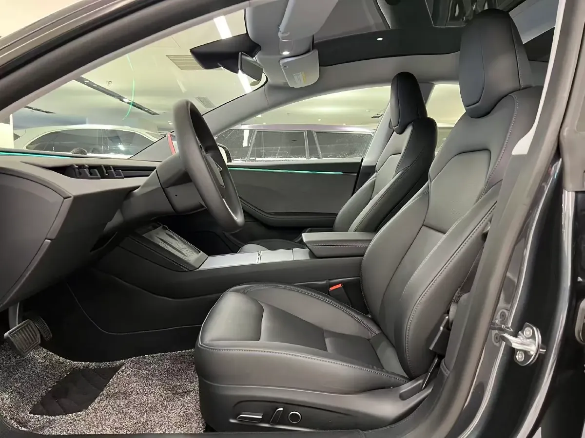 2025 Tesla Model 3 BEV 62.5KWH,autocango,china used car exporter,china ev exporter,chinese used car exporter,chinese used ev exporter