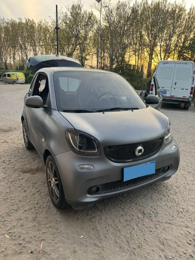 2018 Smart smart forfour 0.9T 90HP L3 6DCT,autocango,china used car exporter,china ev exporter,chinese used car exporter,chinese used ev exporter