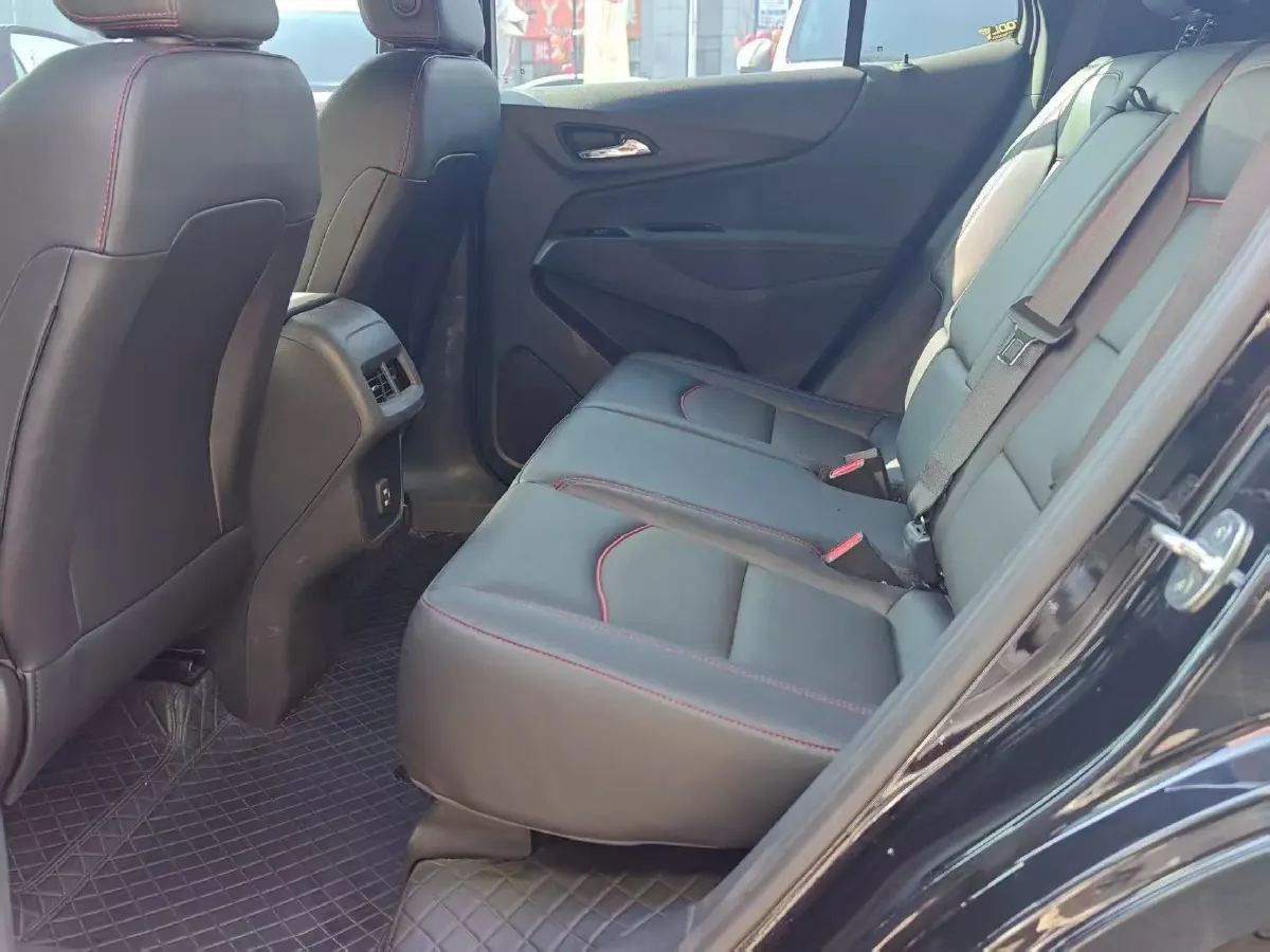 2023 Chevrolet Equinox 2.0T 237HP L4 9AT,autocango,china used car exporter,china ev exporter,chinese used car exporter,chinese used ev exporter