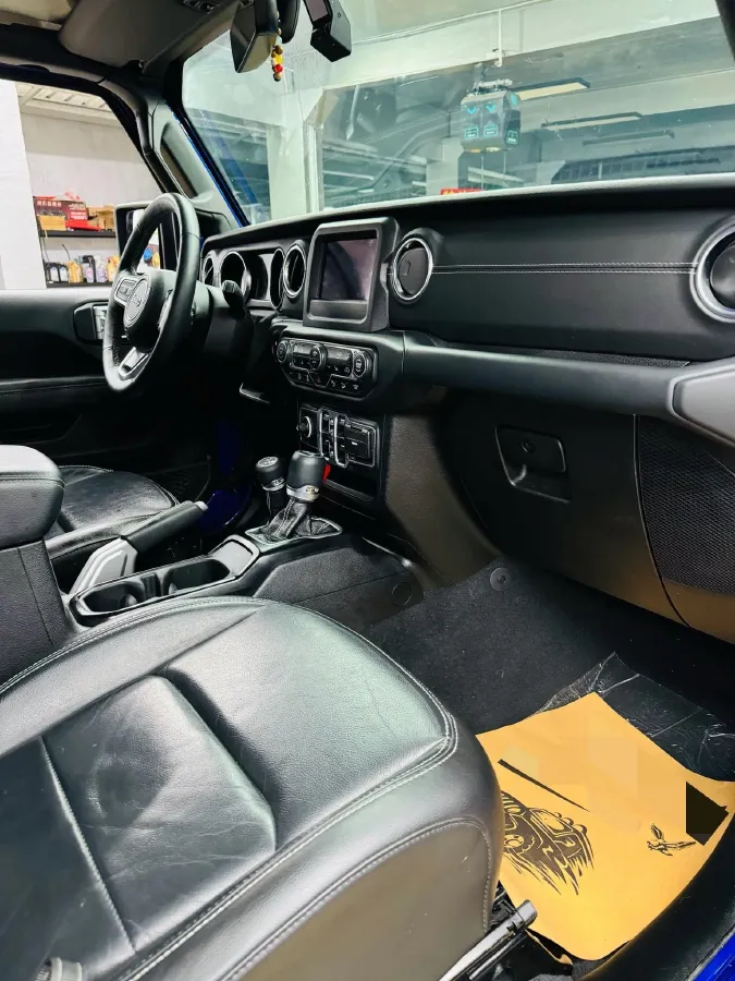 2019 Jeep Wrangler 2.0T 266HP L4 8AT,autocango,china used car exporter,china ev exporter,chinese used car exporter,chinese used ev exporter