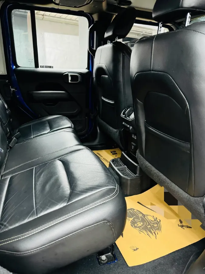 2019 Jeep Wrangler 2.0T 266HP L4 8AT,autocango,china used car exporter,china ev exporter,chinese used car exporter,chinese used ev exporter