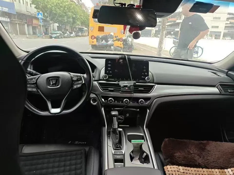 2021 Honda Accord 1.5T 194HP L4 CVT,autocango,china used car exporter,china ev exporter,chinese used car exporter,chinese used ev exporter