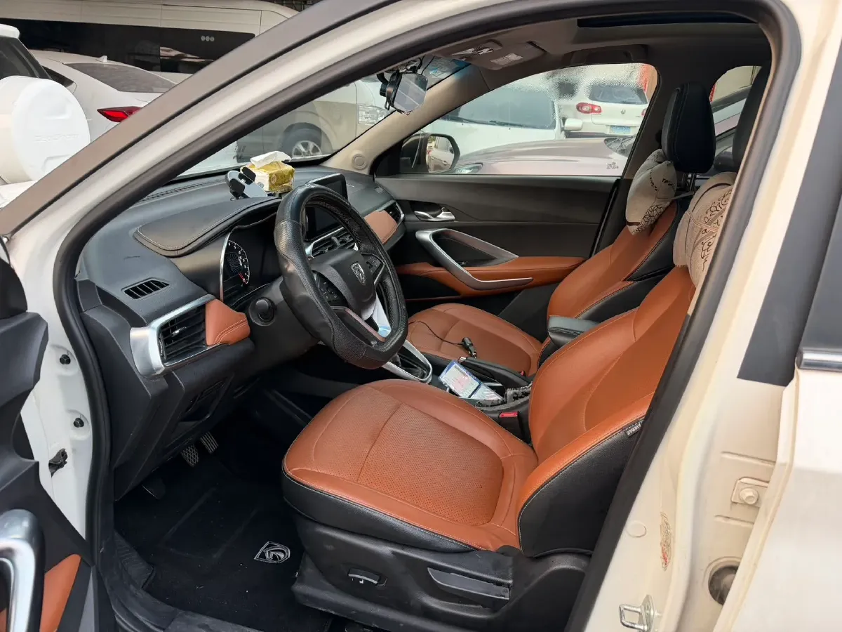 2017 BaoJun 510 1.5L 112HP L4 6MT,autocango,china used car exporter,china ev exporter,chinese used car exporter,chinese used ev exporter