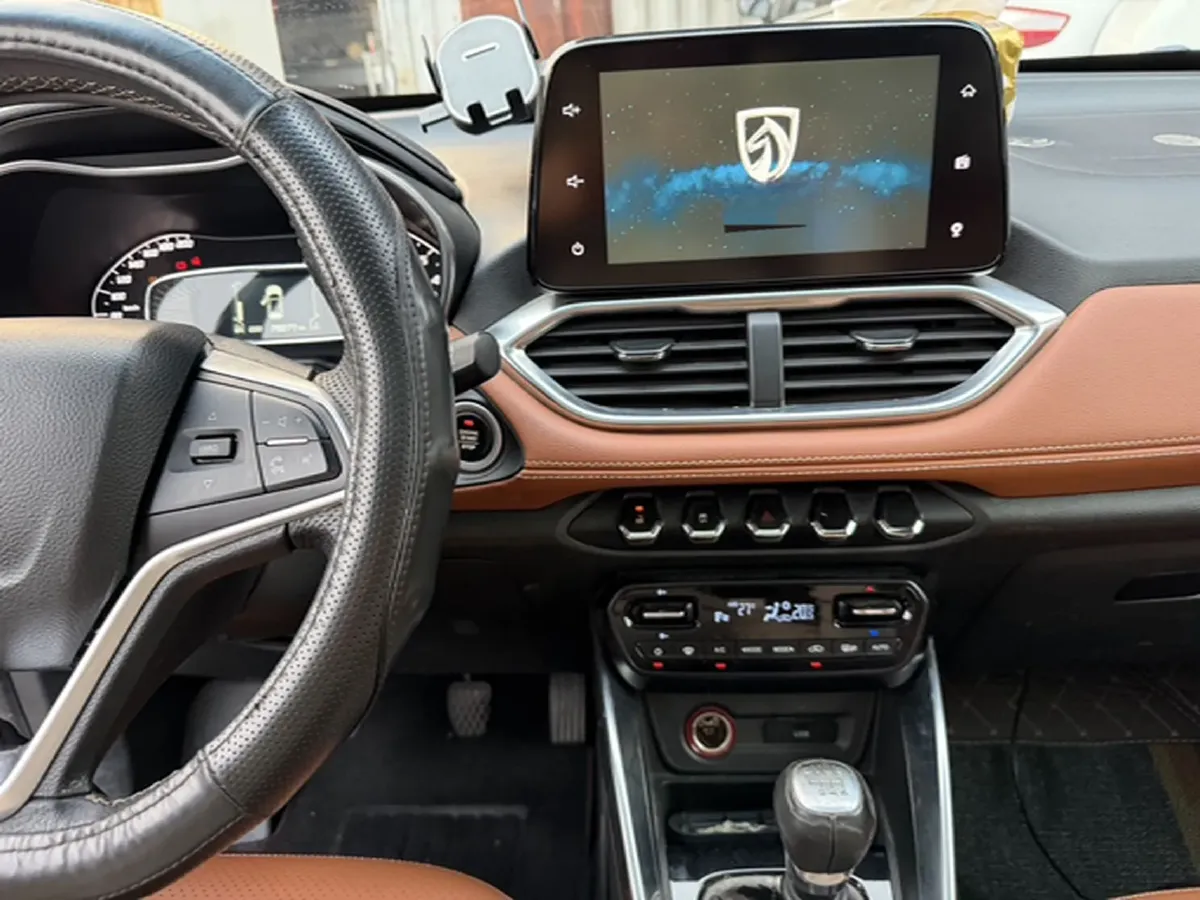 2017 BaoJun 510 1.5L 112HP L4 6MT,autocango,china used car exporter,china ev exporter,chinese used car exporter,chinese used ev exporter