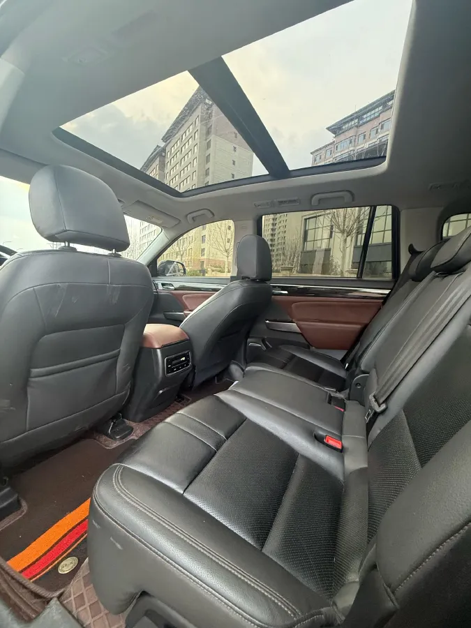 2017 GAC Trumpchi GS8 2.0T 201HP L4 6AT,autocango,china used car exporter,china ev exporter,chinese used car exporter,chinese used ev exporter