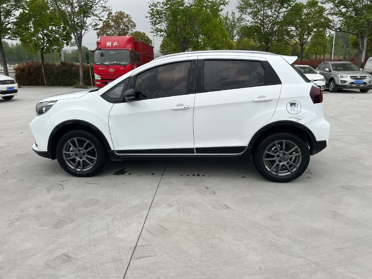 2022 Livan X3 PRO 1.5L 113HP L4 CVT,autocango,china used car exporter,china ev exporter,chinese used car exporter,chinese used ev exporter