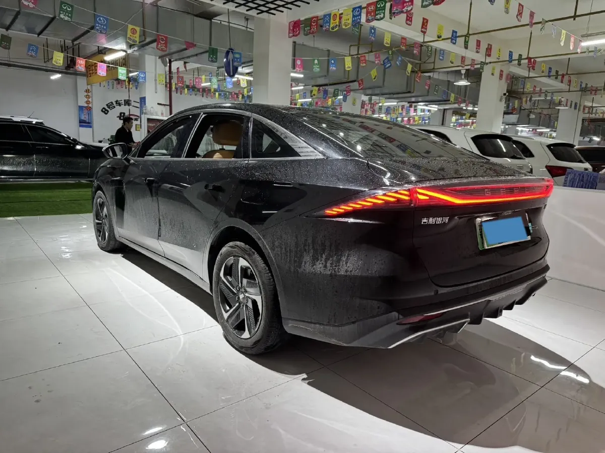 2023 Geely Galaxy L6 1.5T 163HP L4 3DHT PHEV,autocango,china used car exporter,china ev exporter,chinese used car exporter,chinese used ev exporter