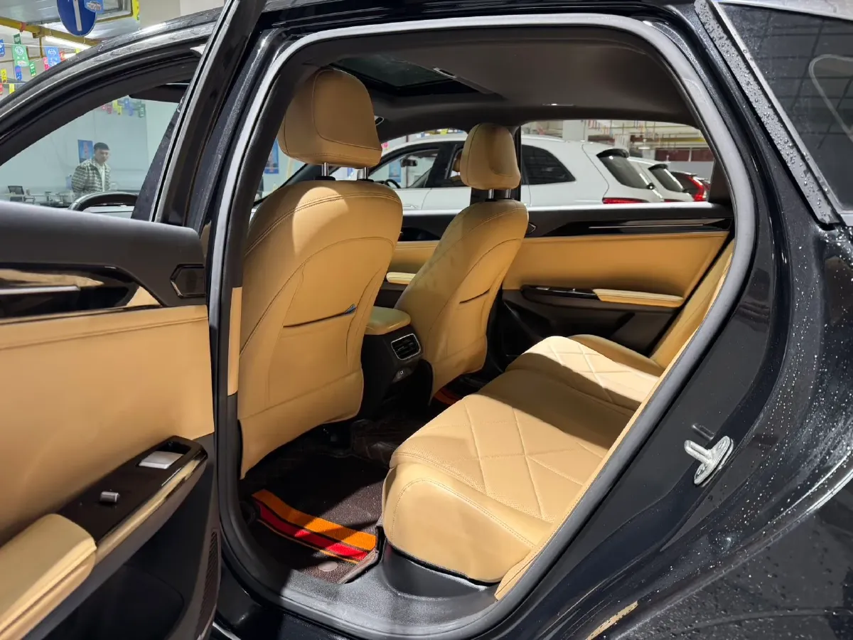 2023 Geely Galaxy L6 1.5T 163HP L4 3DHT PHEV,autocango,china used car exporter,china ev exporter,chinese used car exporter,chinese used ev exporter