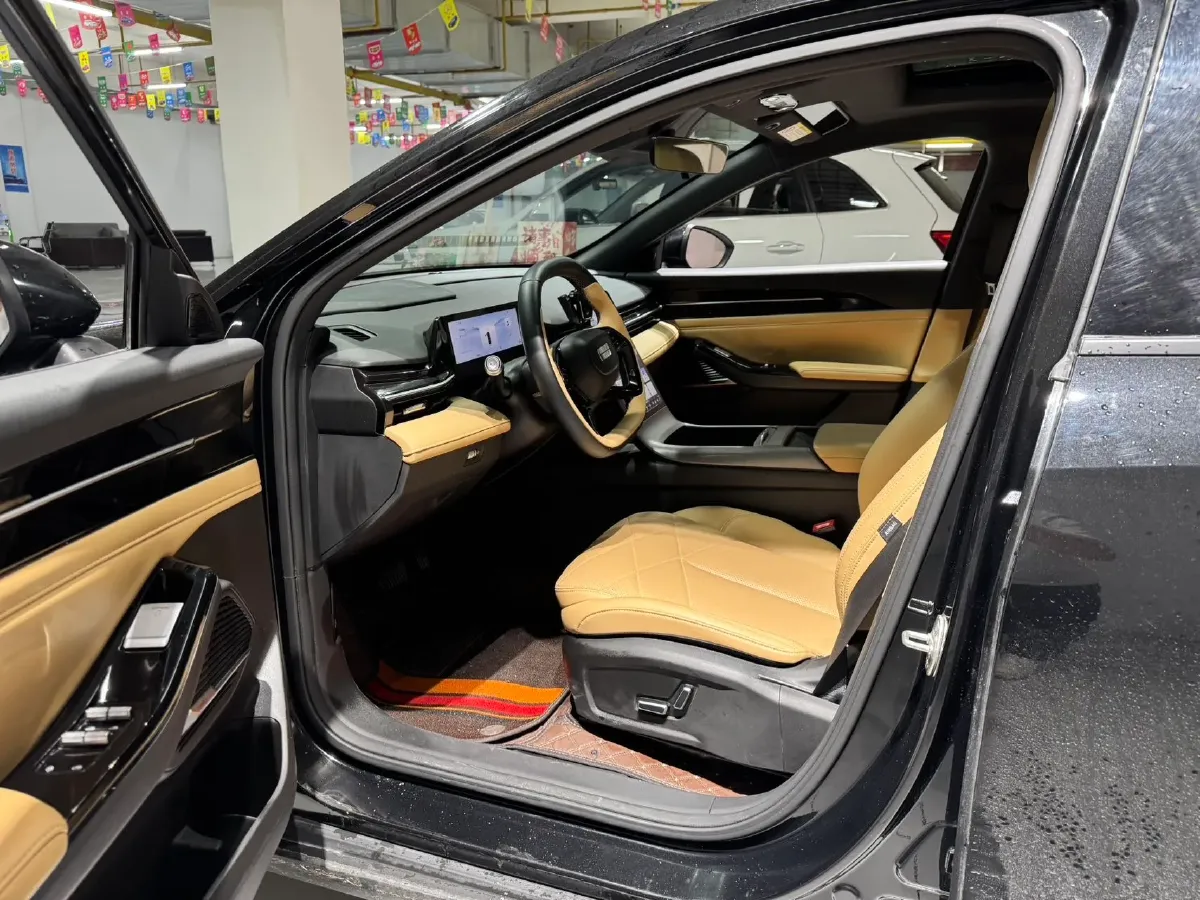 2023 Geely Galaxy L6 1.5T 163HP L4 3DHT PHEV,autocango,china used car exporter,china ev exporter,chinese used car exporter,chinese used ev exporter