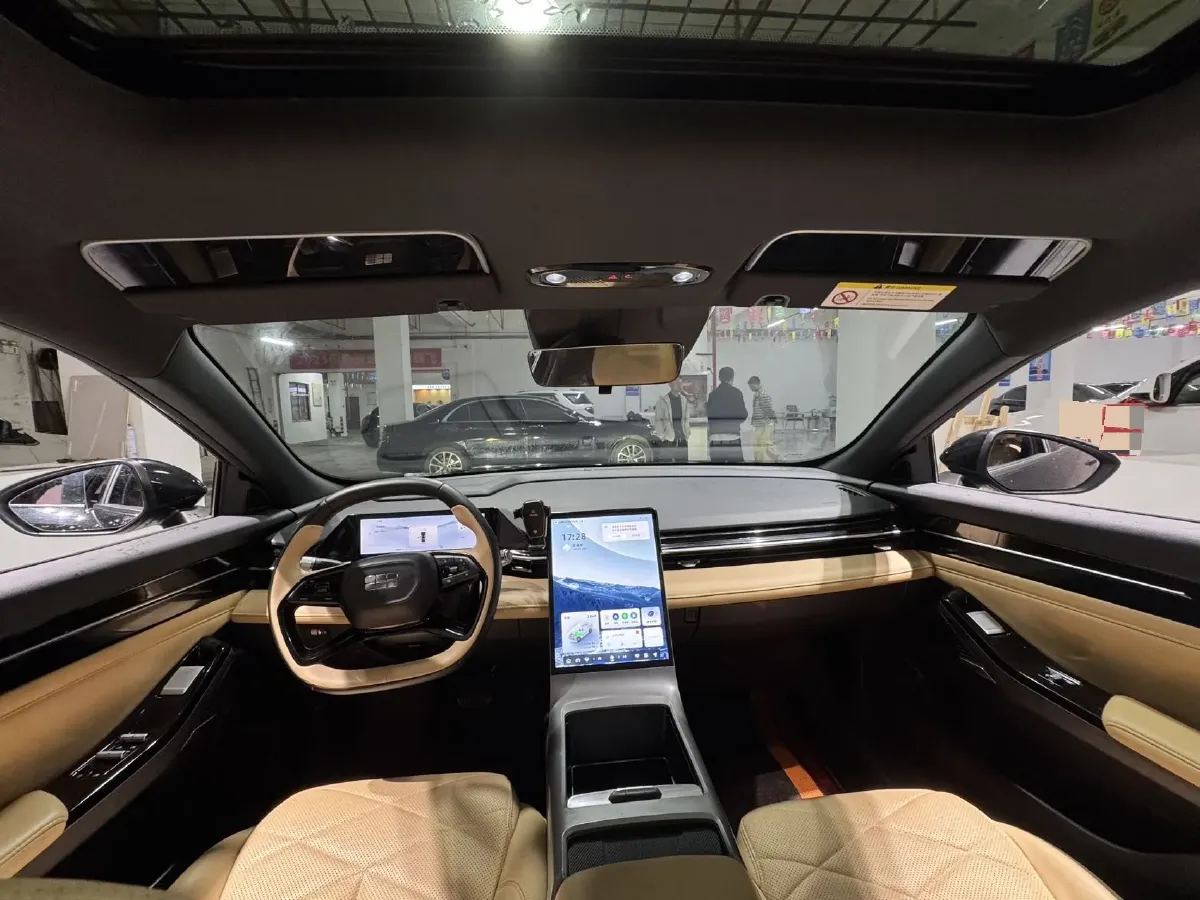 2023 Geely Galaxy L6 1.5T 163HP L4 3DHT PHEV,autocango,china used car exporter,china ev exporter,chinese used car exporter,chinese used ev exporter