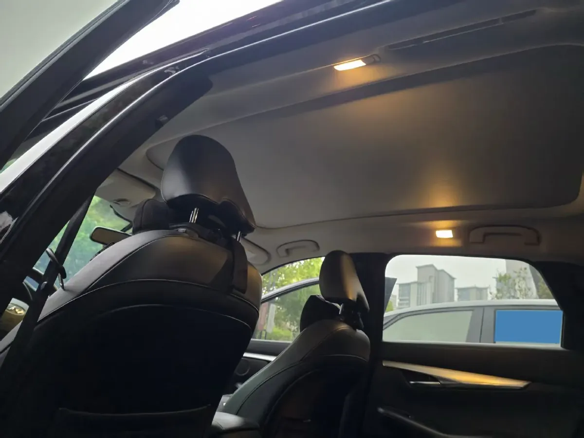 2018 Infiniti QX30 2.0T 211HP L4 7DCT,autocango,china used car exporter,china ev exporter,chinese used car exporter,chinese used ev exporter