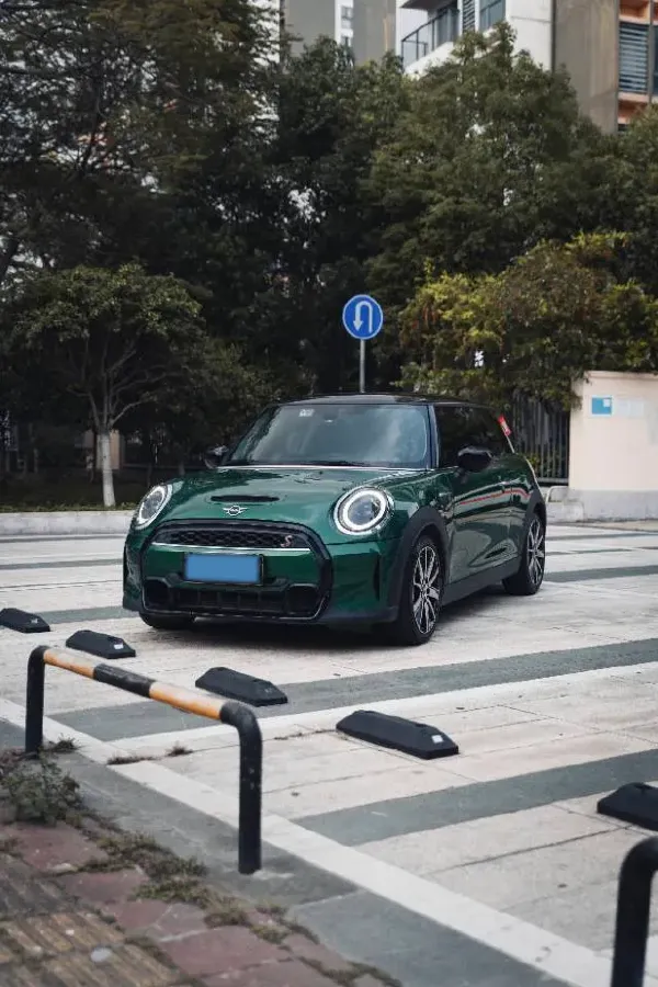 2022 MINI MINI 2.0T 192HP L4 7DCT,autocango,china used car exporter,china ev exporter,chinese used car exporter,chinese used ev exporter