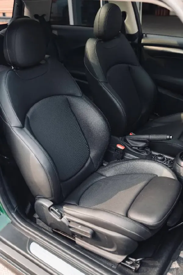 2022 MINI MINI 2.0T 192HP L4 7DCT,autocango,china used car exporter,china ev exporter,chinese used car exporter,chinese used ev exporter