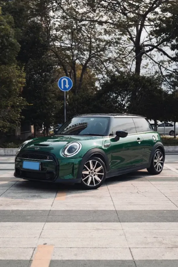 2022 MINI MINI 2.0T 192HP L4 7DCT,autocango,china used car exporter,china ev exporter,chinese used car exporter,chinese used ev exporter