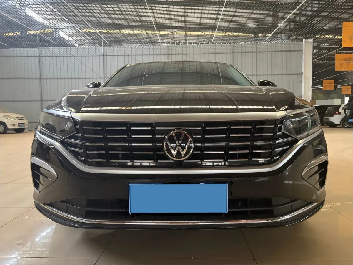 2023 Volkswagen Passat 2.0T 186HP L4 7DCT,autocango,china used car exporter,china ev exporter,chinese used car exporter,chinese used ev exporter