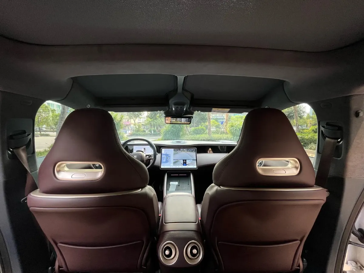 2023 Avatr 11 BEV 90KWH,autocango,china used car exporter,china ev exporter,chinese used car exporter,chinese used ev exporter