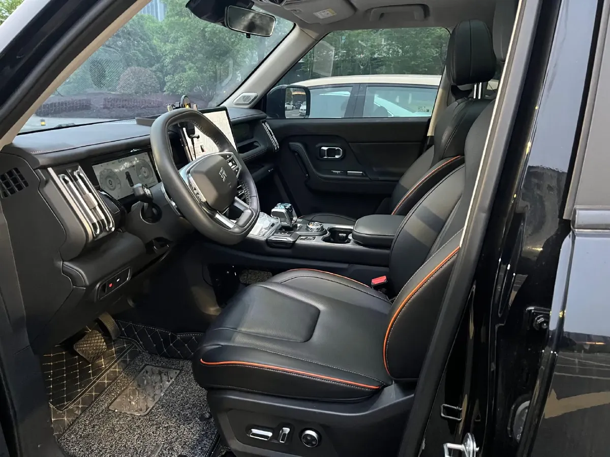 2025 Jetour Traveller 2.0T 254HP L4 7DCT,autocango,china used car exporter,china ev exporter,chinese used car exporter,chinese used ev exporter