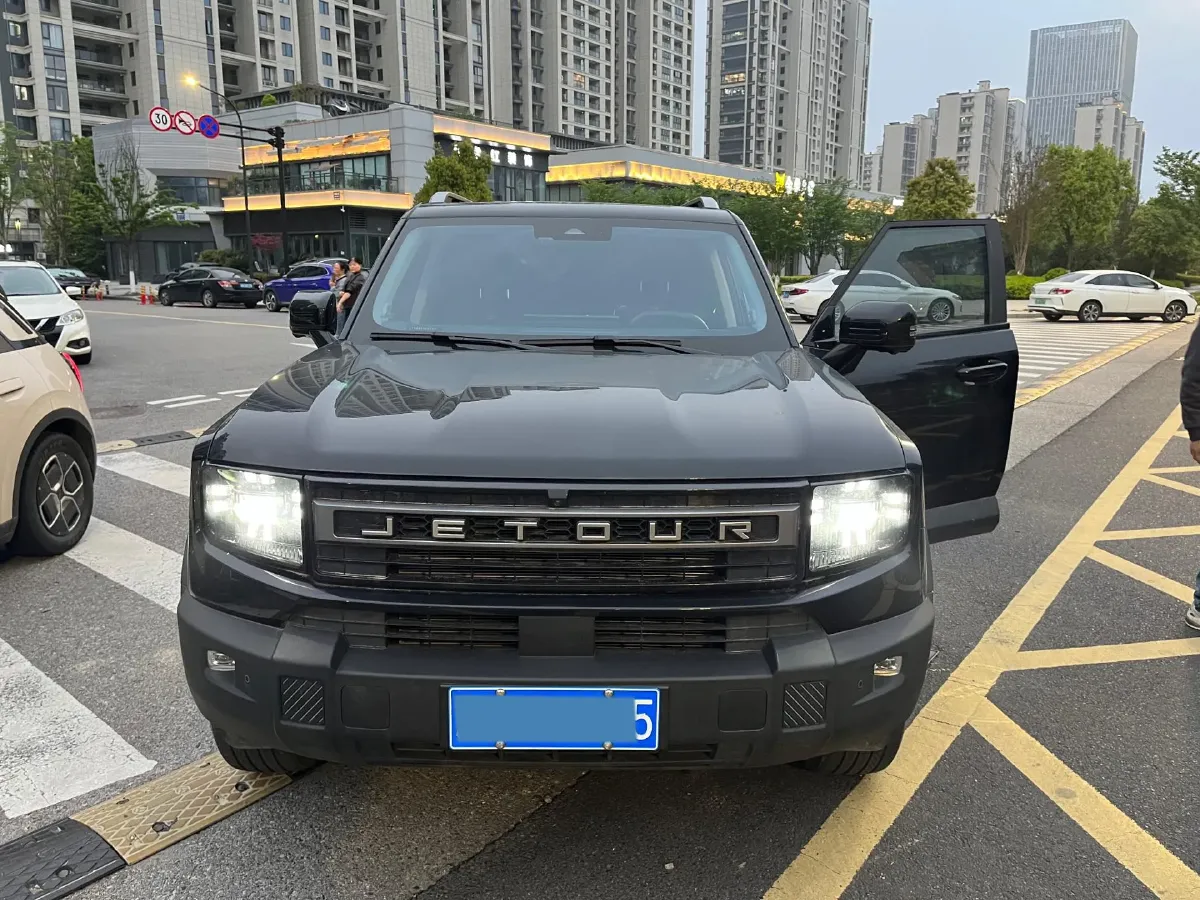 2025 Jetour Traveller 2.0T 254HP L4 7DCT,autocango,china used car exporter,china ev exporter,chinese used car exporter,chinese used ev exporter