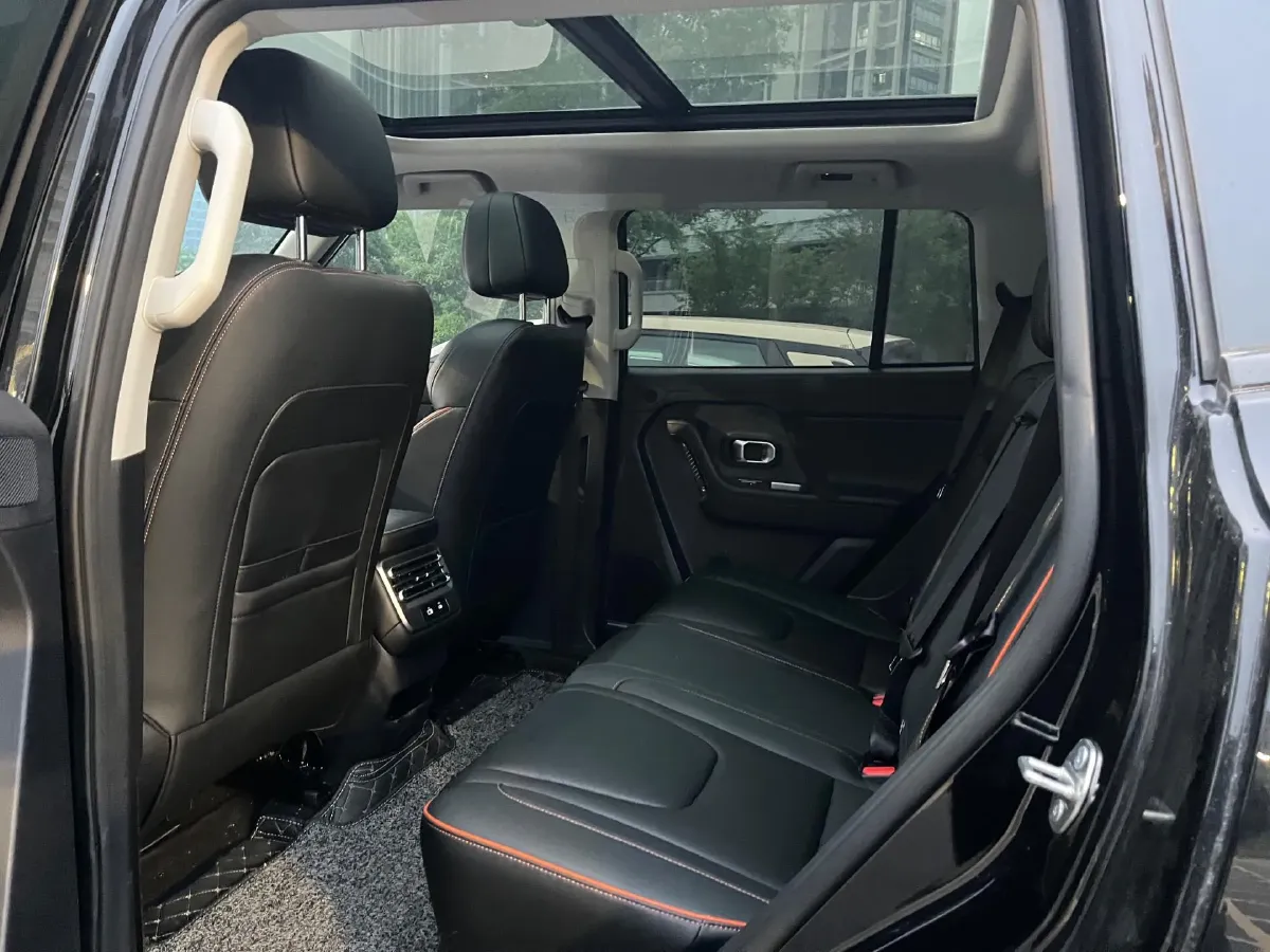 2025 Jetour Traveller 2.0T 254HP L4 7DCT,autocango,china used car exporter,china ev exporter,chinese used car exporter,chinese used ev exporter