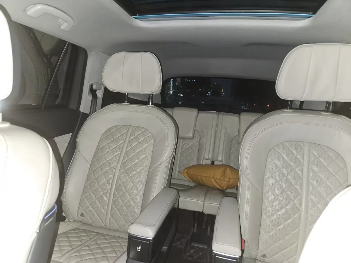 2022 Audi Q5 e-tron BEV 83.4KWH,autocango,china used car exporter,china ev exporter,chinese used car exporter,chinese used ev exporter