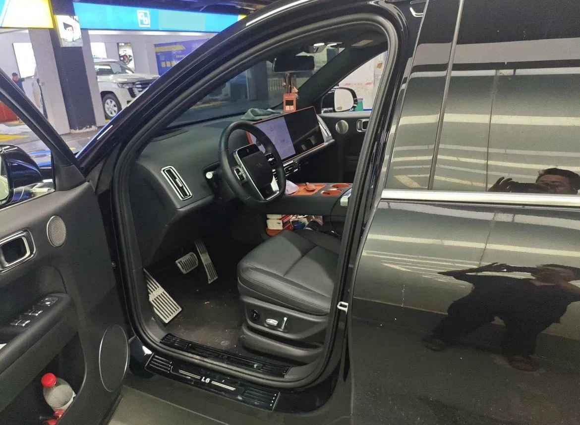 2024 Li L6 Range Extended 154HP L4 REEV 36.8KWH,autocango,china used car exporter,china ev exporter,chinese used car exporter,chinese used ev exporter