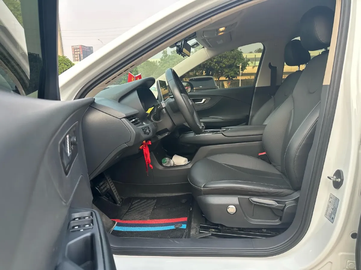 2022 HongQi E-QM5 BEV 54KWH,autocango,china used car exporter,china ev exporter,chinese used car exporter,chinese used ev exporter