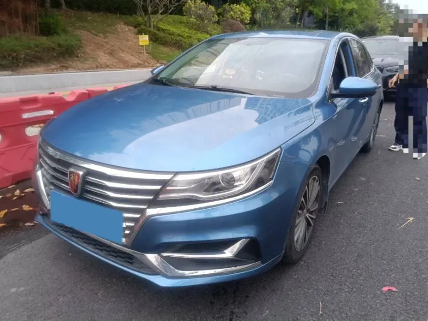 2020 Roewe i6 1.6L 125HP L4 CVT,autocango,china used car exporter,china ev exporter,chinese used car exporter,chinese used ev exporter