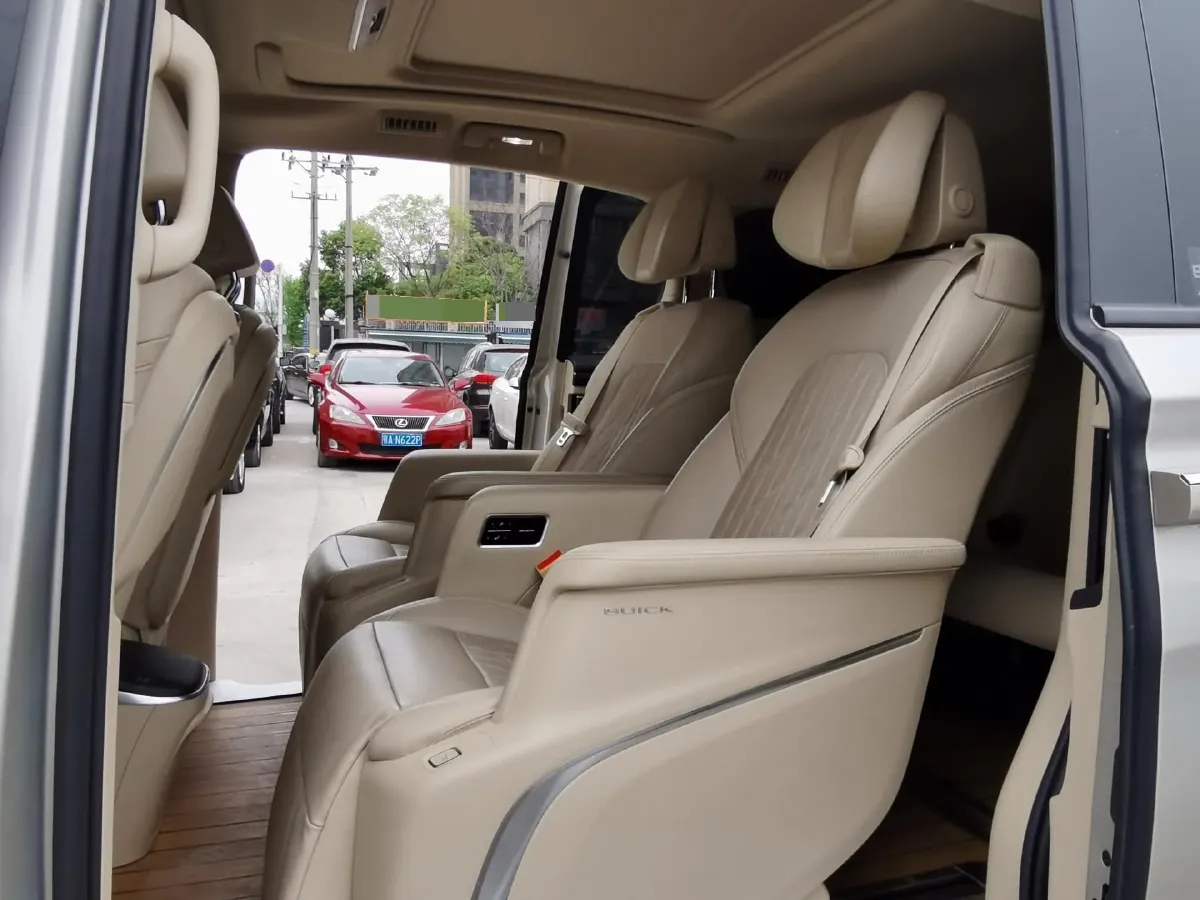 2022 Buick GL8 2.0T 237HP L4 9AT,autocango,china used car exporter,china ev exporter,chinese used car exporter,chinese used ev exporter