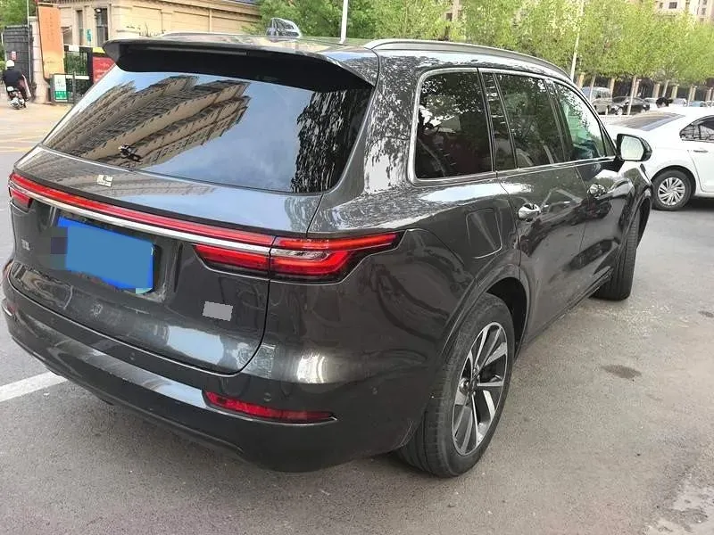 2021 Li ONE Range Extended 131HP REEV 40.5KWH,autocango,china used car exporter,china ev exporter,chinese used car exporter,chinese used ev exporter