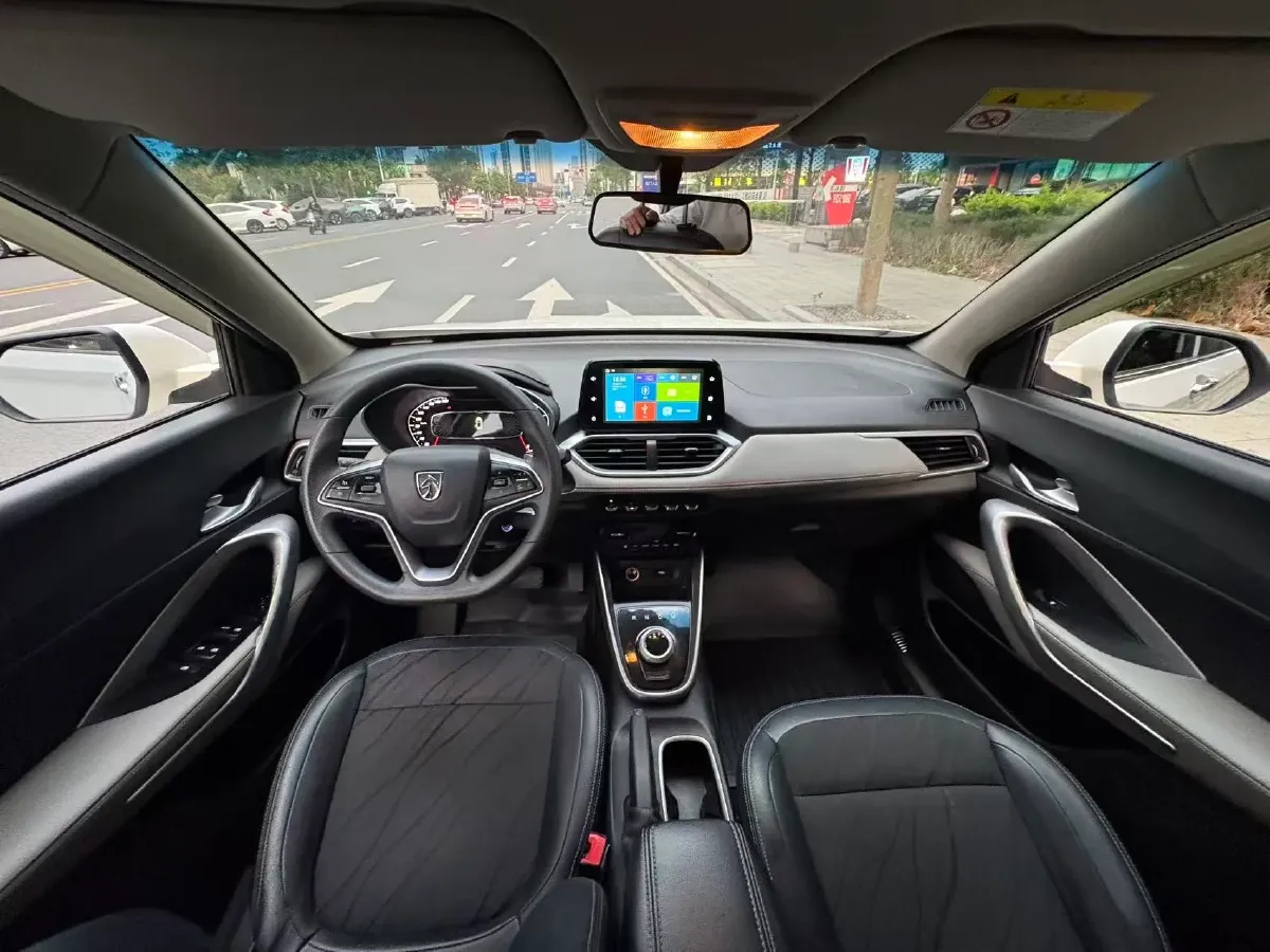 2017 BaoJun 310W 1.5L 105HP L4 6MT,autocango,china used car exporter,china ev exporter,chinese used car exporter,chinese used ev exporter