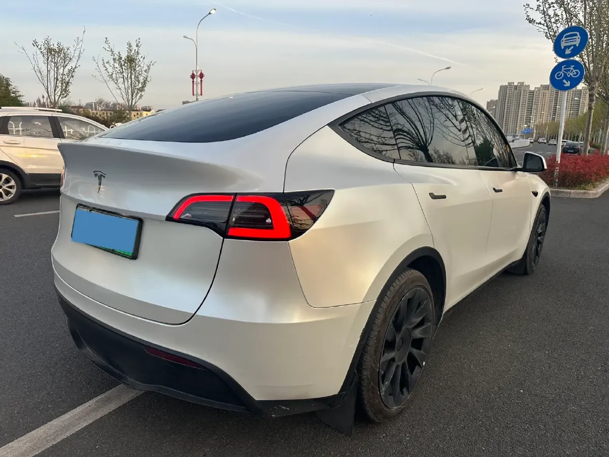2022 Tesla Model Y BEV 60KWH,autocango,china used car exporter,china ev exporter,chinese used car exporter,chinese used ev exporter