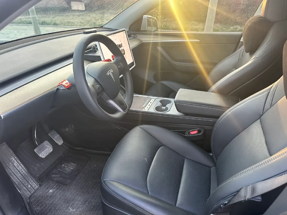 2022 Tesla Model Y BEV 60KWH,autocango,china used car exporter,china ev exporter,chinese used car exporter,chinese used ev exporter