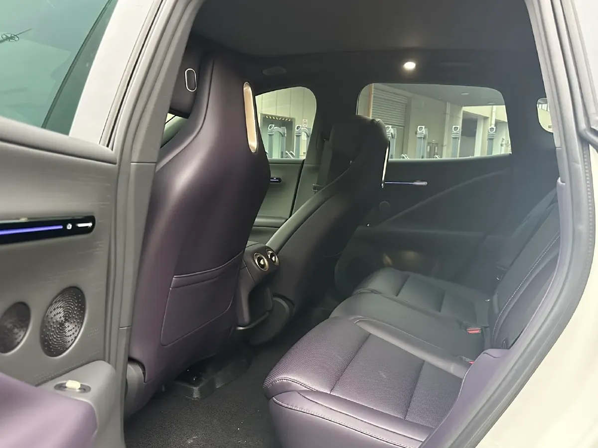 2026 Avatr 07 BEV,autocango,china used car exporter,china ev exporter,chinese used car exporter,chinese used ev exporter