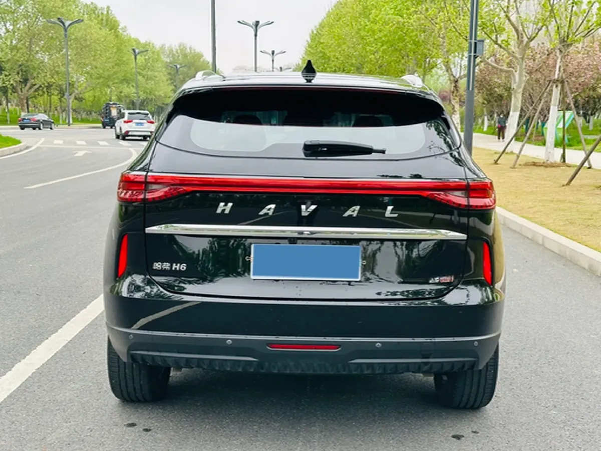 2021 Haval H6 2.0T 211HP L4 7DCT,autocango,china used car exporter,china ev exporter,chinese used car exporter,chinese used ev exporter