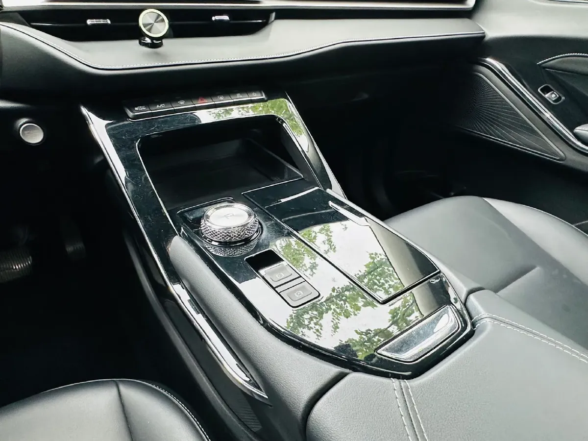 2021 Haval H6 2.0T 211HP L4 7DCT,autocango,china used car exporter,china ev exporter,chinese used car exporter,chinese used ev exporter