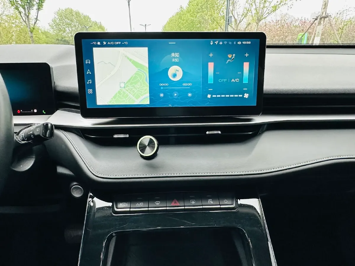 2021 Haval H6 2.0T 211HP L4 7DCT,autocango,china used car exporter,china ev exporter,chinese used car exporter,chinese used ev exporter